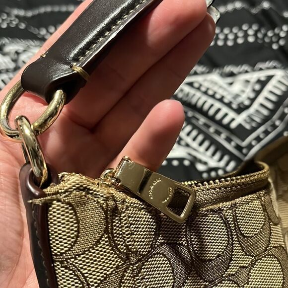 Coach Brown & Tan Logo Shoulder Purse - Picture 4 of 11
